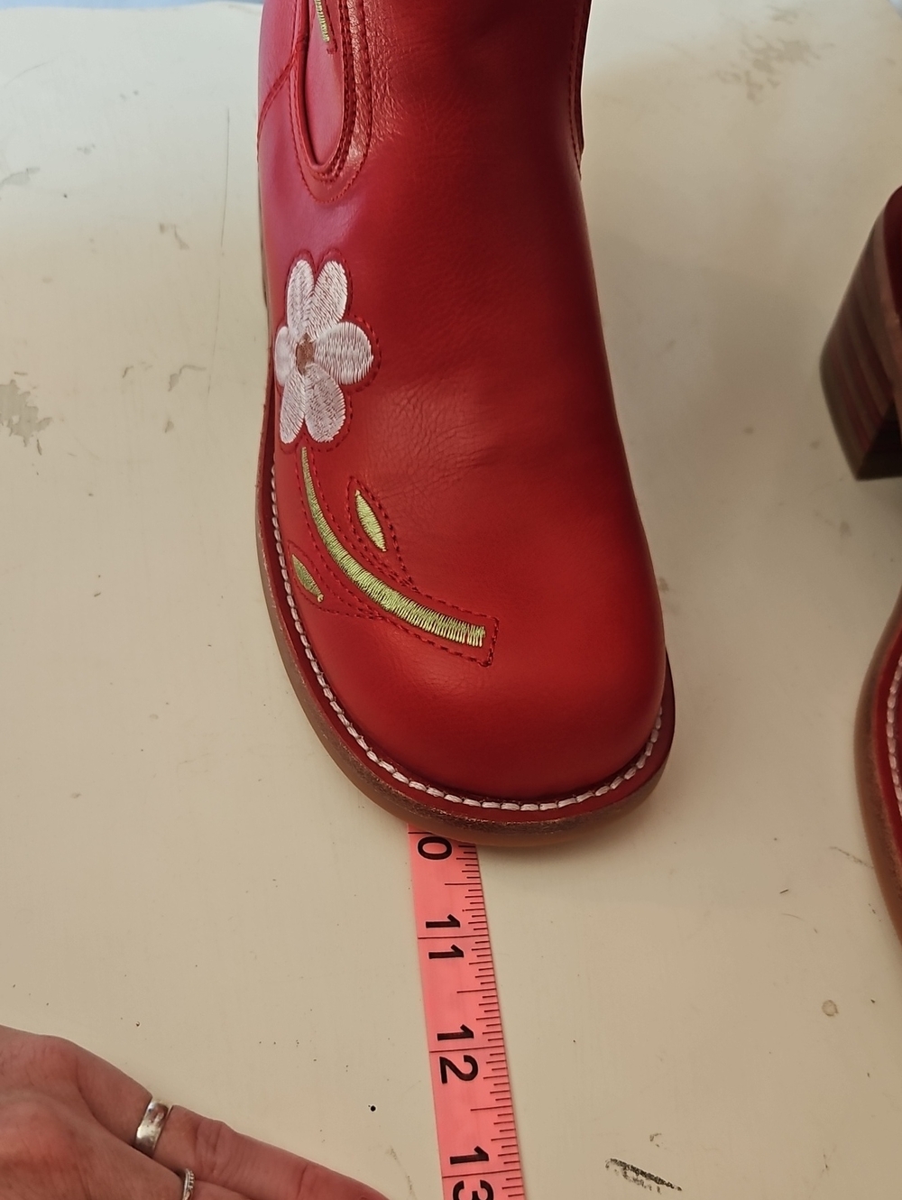 Tomato Red Floral Embroidered Campus Style Boots, Faux Leather, 8, NWOB - Picture 10 of 11